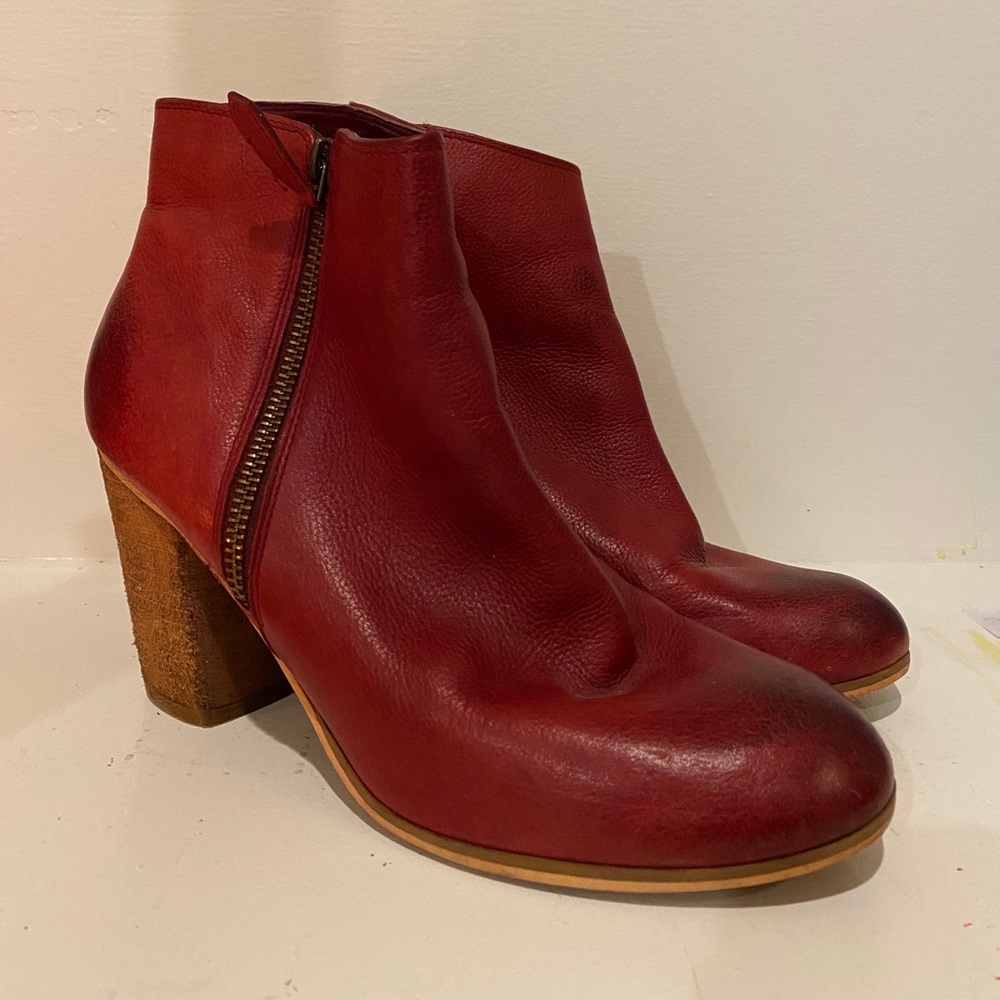BP Maroon ‘Distressed’ Boots